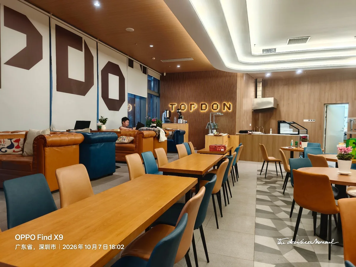 深圳鼎食空间TOPDON员工食堂就餐区环境